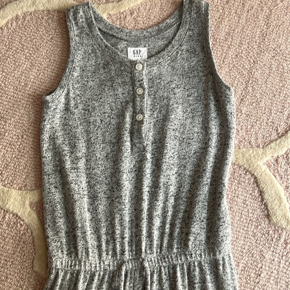 Gap romper - Picture 2 of 3